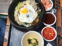海鲜石锅拌饭-本粥&拌饭cafe(欧亚新生活店)