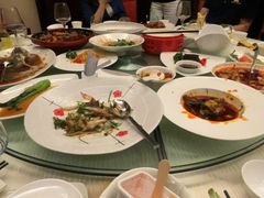 -粤尚腾香居中餐厅(首都机场希尔顿店)