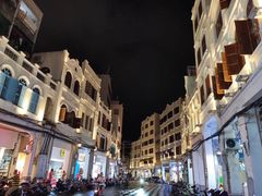 -海口骑楼小吃街