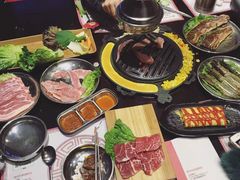 -青瓦炭韩潮烤肉(花园道店)