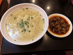 -白玉兰食品(汇联商厦店)