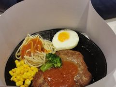 -汤姆家的牛排意面披萨(新城市广场店)