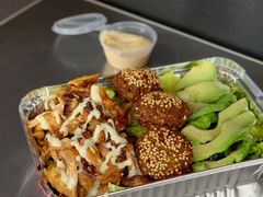 牛油果沙拉-YallaYalla丫拉中东料理小吃·清真(太古里店)