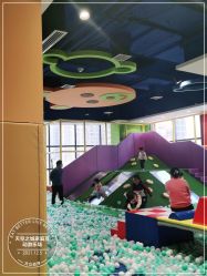 -天空之城家庭互动游乐场