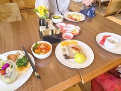 -西安大雁塔科技大学地铁站亚朵酒店