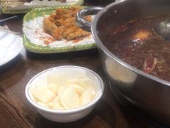 -乡土黄·鲜牛肉火锅·小龙虾(兴业街店)