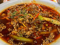 自贡跳水蛙-鸡毛店·川菜(李家沱店)