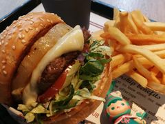 -The Habit Burger Grill 哈比特汉堡(复兴soho店)
