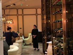 大堂-尘香•传统川菜(创汇首座店)
