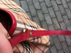 BURBERRY(港汇广场店)-BURBERRY(上海港汇恒隆广场店)