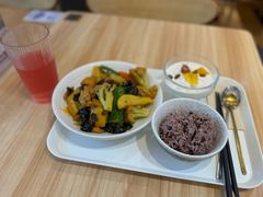-轻蔬不用等·素食(江苏路店)