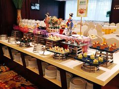 -凤冠假日酒店自助餐