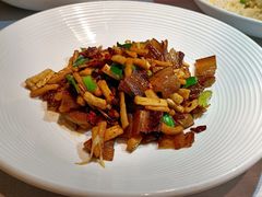-皇冠明珠鱼翅楼(水上公园店)