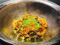 -鱼窝棚柴火铁锅炖(富山屯店)