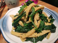 菠菜拌面筋-品回味清真西北楼(宁波首店)