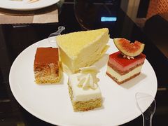 芝士蛋糕-大中华希尔顿酒店 念 全日制自助餐厅·亲子·聚餐