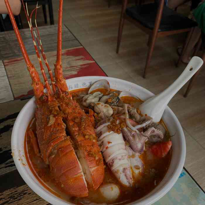 阿俊糟粕醋-"三亚探店|一个人尝新糟粕醋海南粉92店.