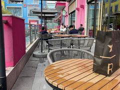 -星巴克臻选(金桥国际店)