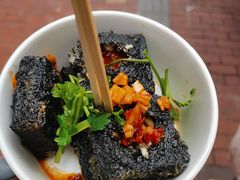 -黑色经典臭豆腐·湖南特产(步行街店)