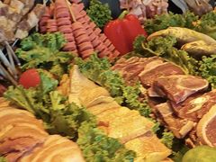 -万达文华酒店·48F云端窗景美食汇自助餐厅