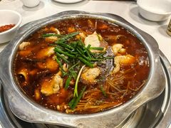 -乡土特色.冷锅鱼.牦牛肉汤锅