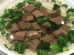 馋口鸭血汤-馋三尺蟹粉小笼(人民广场店)