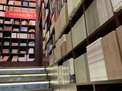 -新华书店(新街口旗舰店)