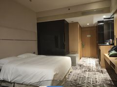 -上海虹桥西郊假日酒店