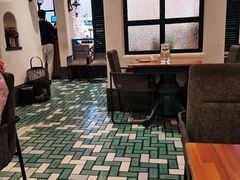 -hallch 好吃餐厅(全运村中央广场店)