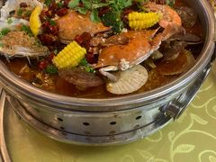-鑫渔港海鲜本地菜·山海关浑锅(东戴河店)