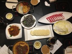 -小天鹅火锅·一线江景洪鼎旗舰店(洪崖洞店)