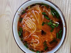 -什家婆乌鸡米线(阳光街店)