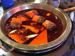 -小天鹅火锅·一线江景洪鼎旗舰店(洪崖洞店)