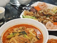 辣海鲜面-桃园中华料理炸酱面(燕儿岛路店)