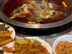 -忘情水鱼头·鲜鱼火锅(滨江中路店)