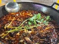 -鸿顺老铁锅美蛙鱼府(解放碑店)