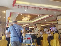 -御满江海鲜酒家(洛溪新城店)