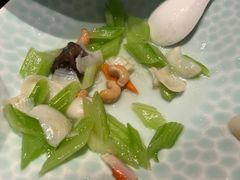 西芹百合-红樱桃·欢乐餐厅(太原里店)