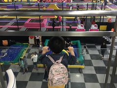 -嘿哟动霸CHUA·新潮玩运动娱乐中心·蹦床滑冰团建乐园