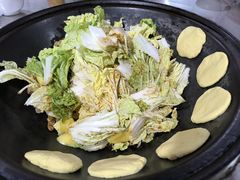 -粘豆包柴火铁锅炖