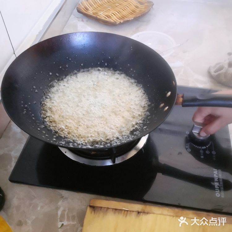 自己在家做超级好吃的花生芝麻酥