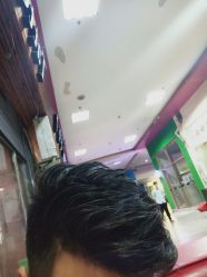 -INS hair salon