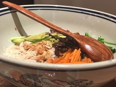 -刀小蛮半只鸡过桥米线(家乐福四元桥店)