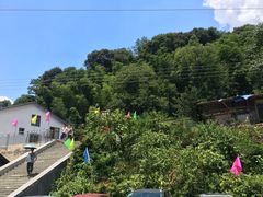 -大围山峡谷漂流