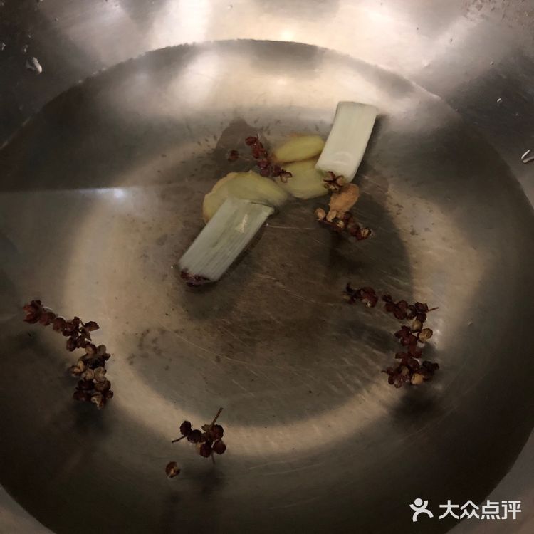 咖喱鸡爪煲