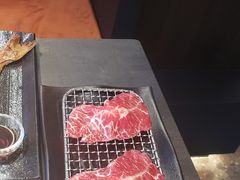 -铭牛烧肉·和牛海鲜自助(高新月牙湖店)