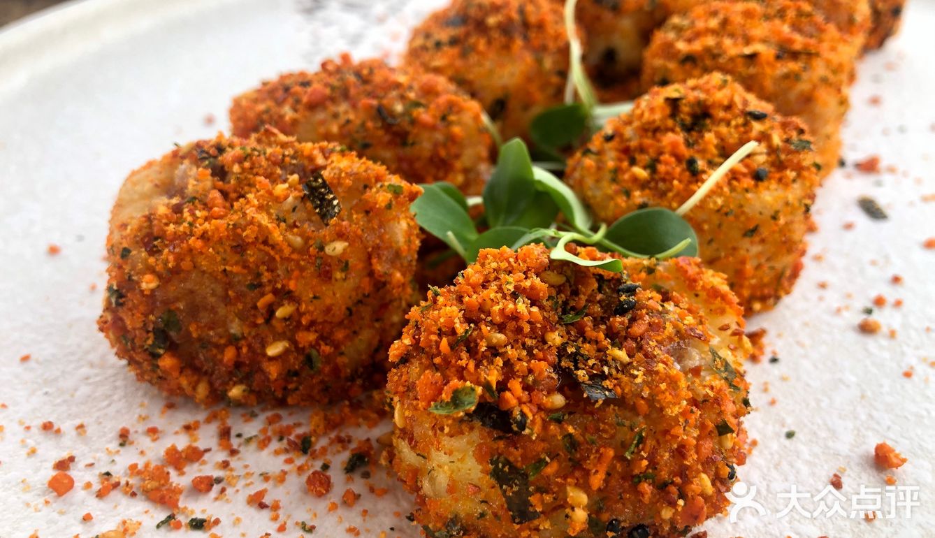 别有一番风味,很多绿植