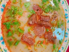 -金杨拉面王小吃面馆·牛三宝面·红烧牛肉粉