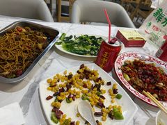 -江城燕子大排档(江汉路步行街店)