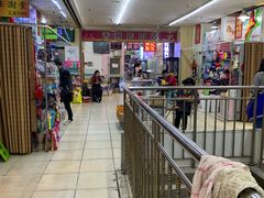 -宝鸡东道花鸟鱼虫市场(吉利花园商场店)